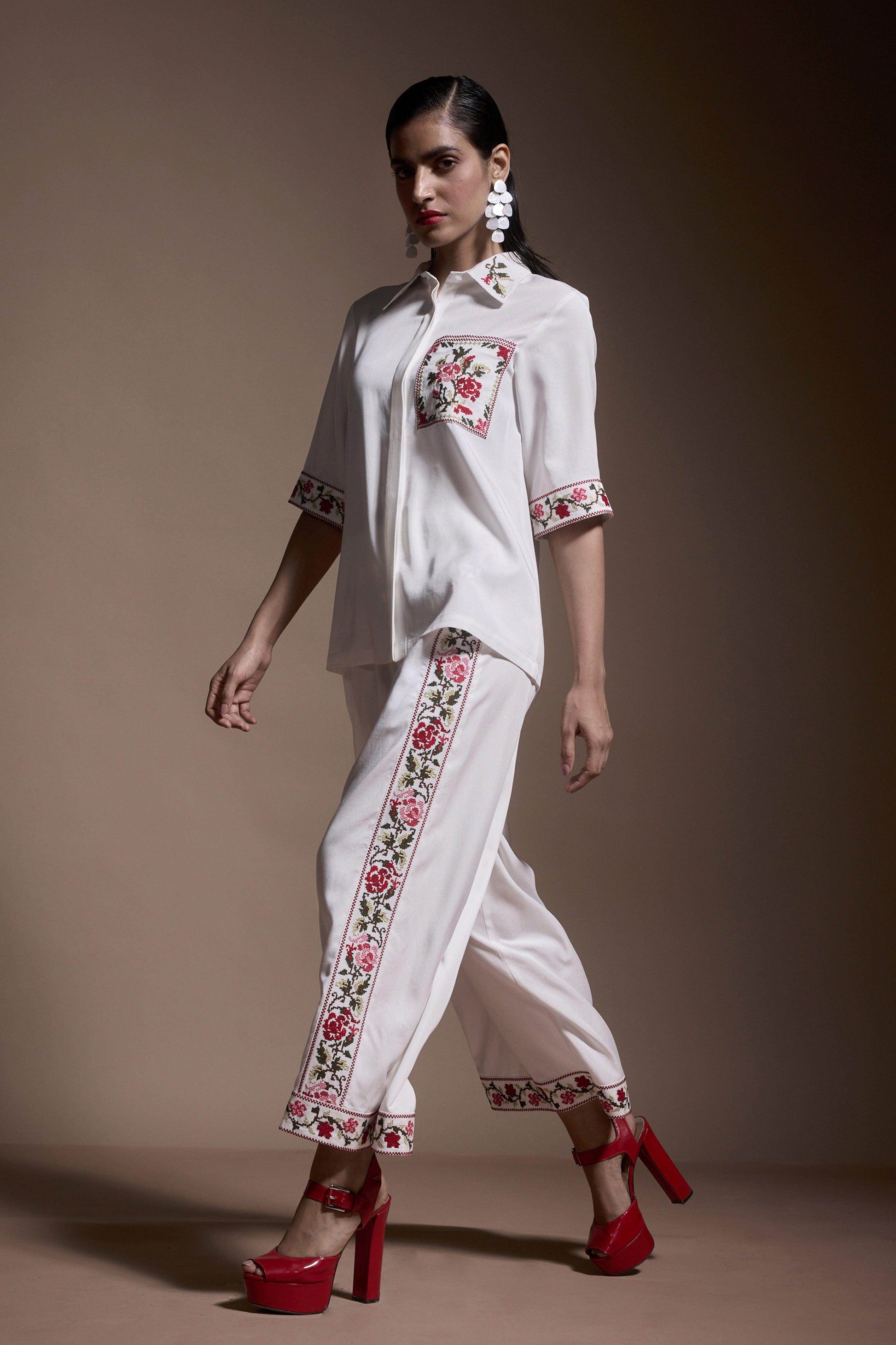 CROSS STITCH SET - dash and dot