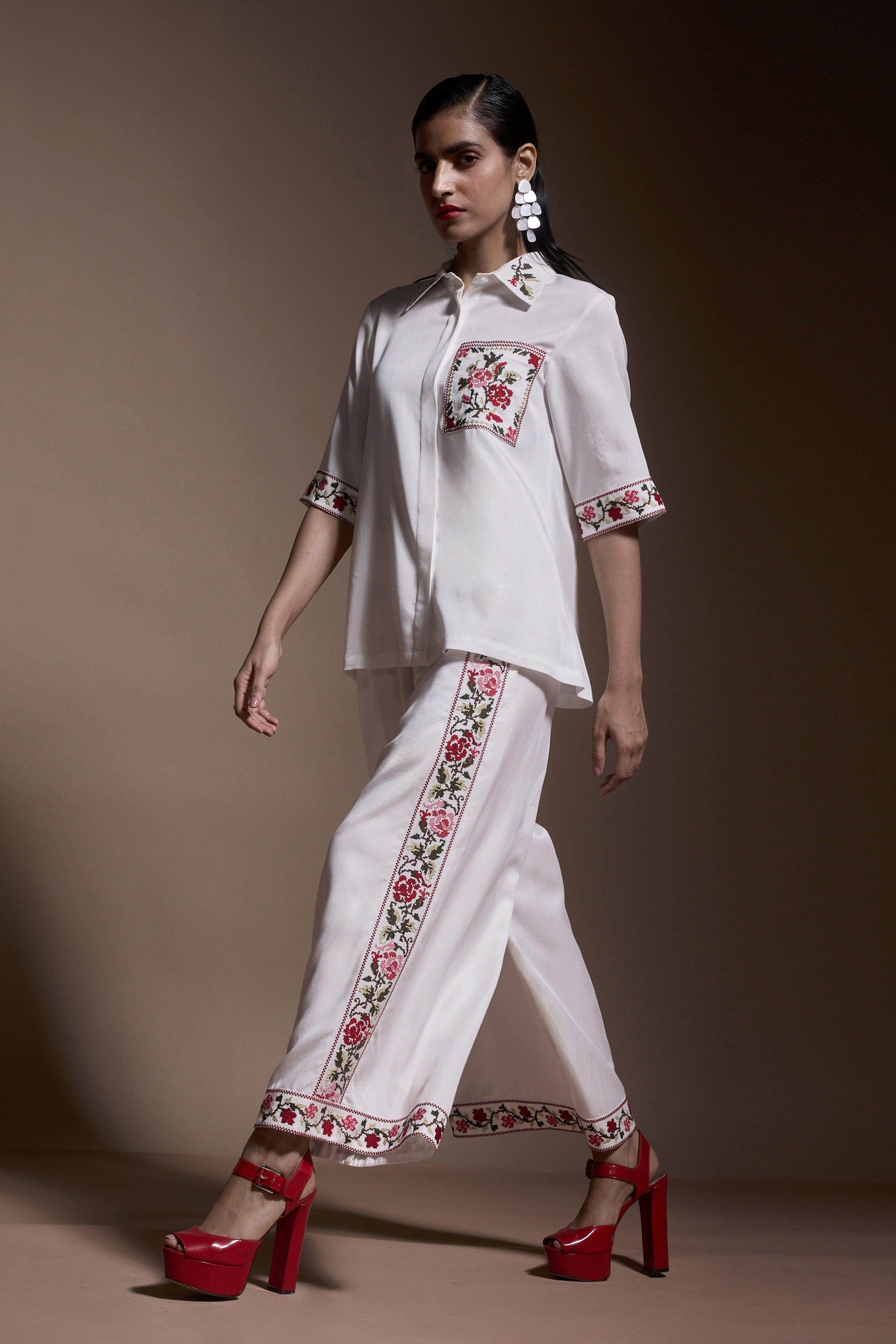 CROSS STITCH SET - dash and dot