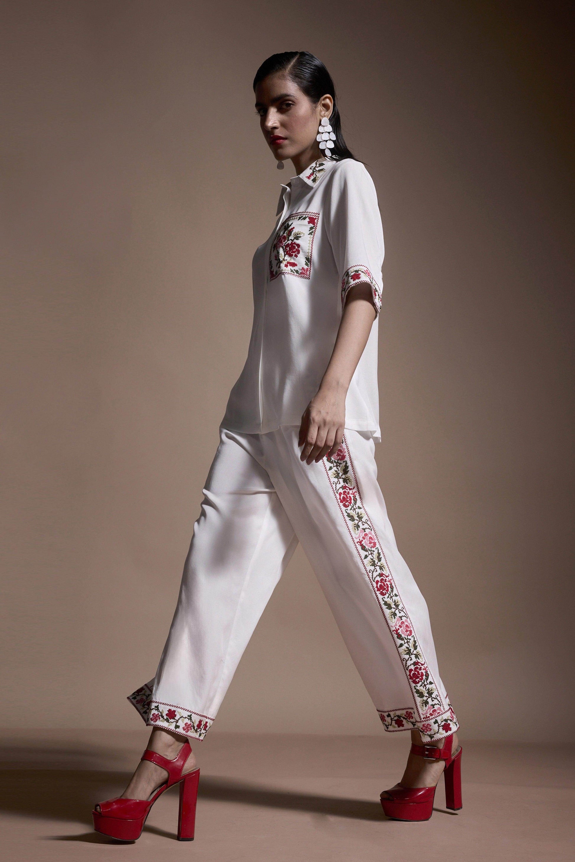 CROSS STITCH SET - dash and dot