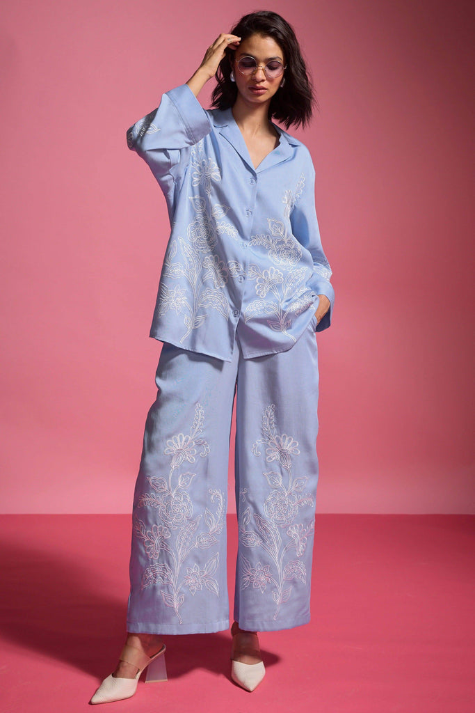 PLACEMENT EMBROIDERED SET - dash and dot dash and dot