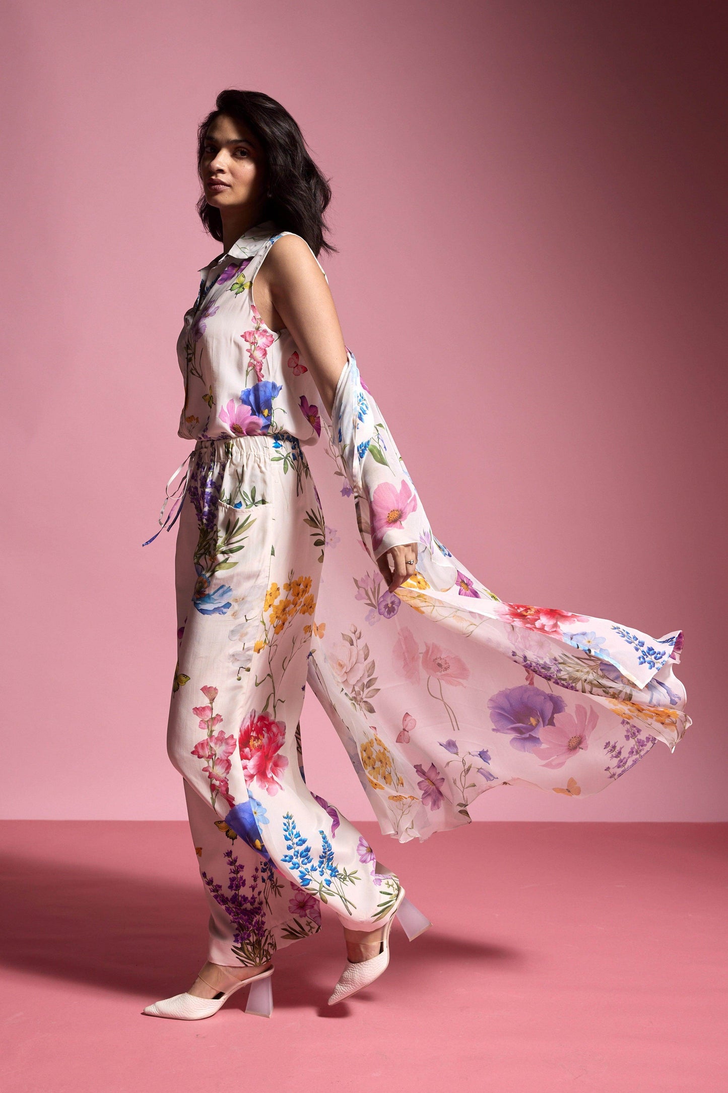 SLEEVELESS FLORAL PANT SET - dash and dot