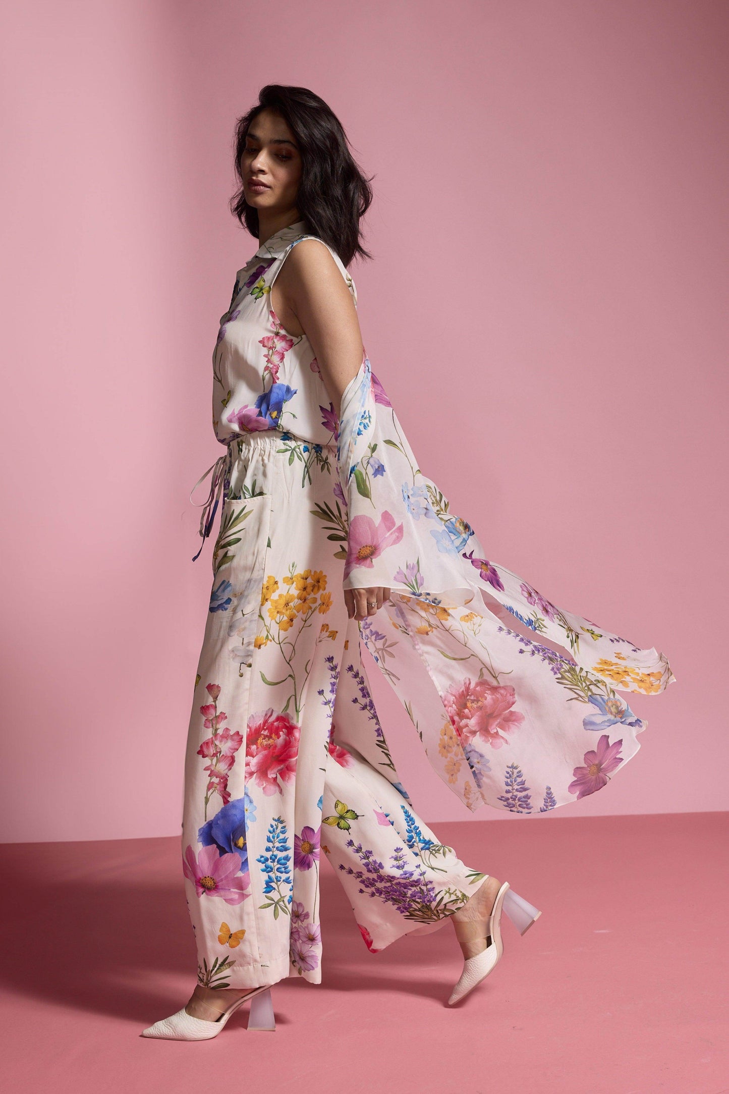 SLEEVELESS FLORAL PANT SET - dash and dot