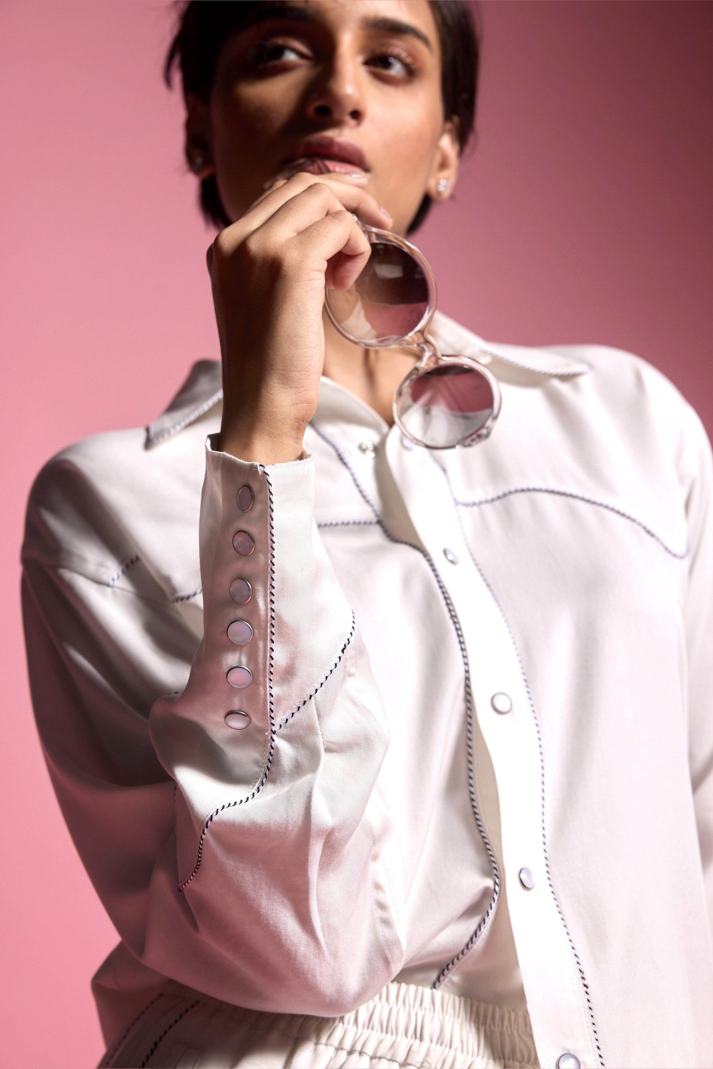 CONTRAST PIPED SET - dash and dot