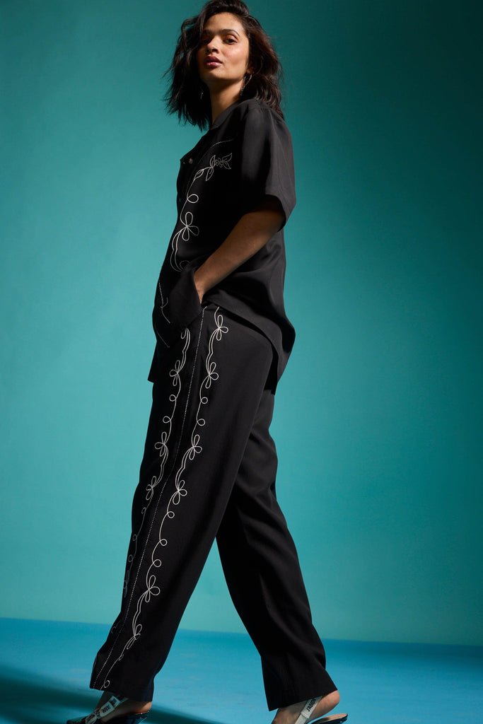 SALOON SET - dash and dot dash and dot