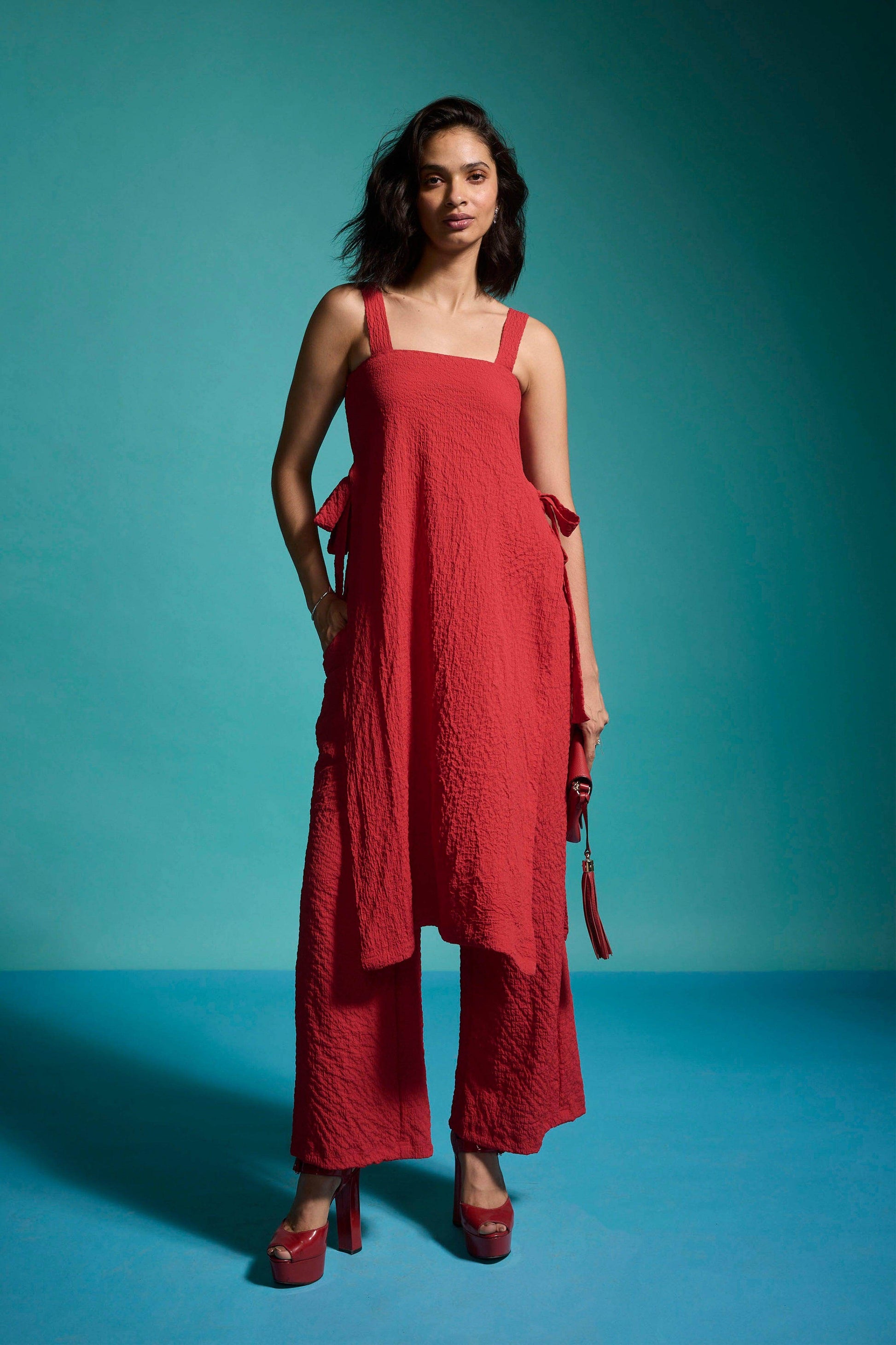 TEXTURED SIDE TIE SET - dash and dot