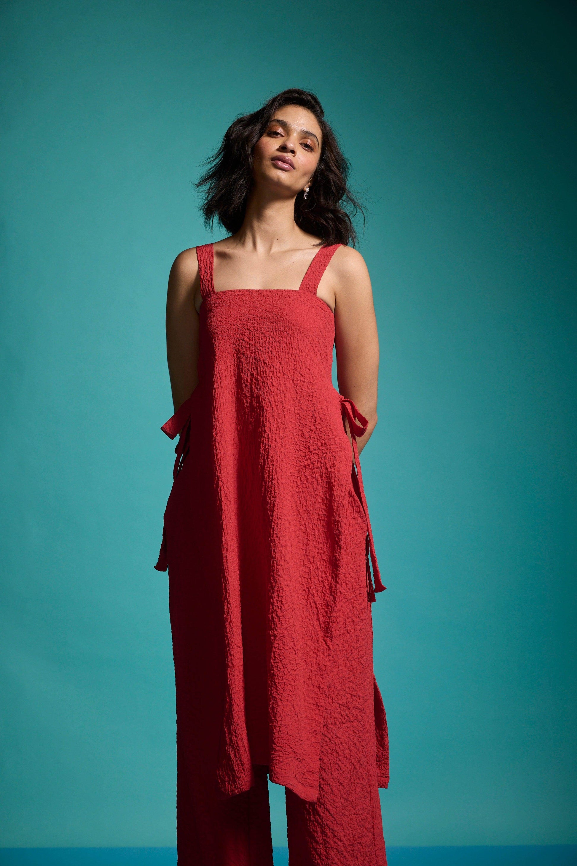 TEXTURED SIDE TIE SET - dash and dot