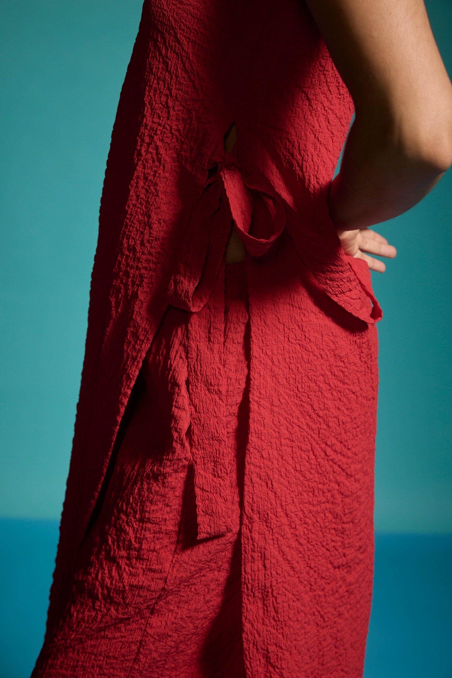 TEXTURED SIDE TIE SET - dash and dot