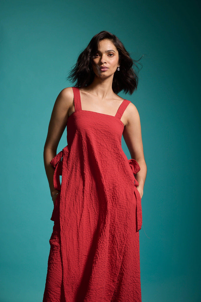 SLEEVELESS TIE TOP - dash and dot dash and dot