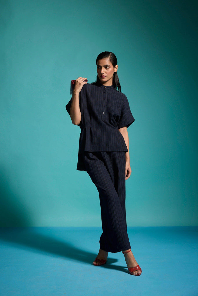 TEXTURED STRUCTURED SET - dash and dot dash and dot