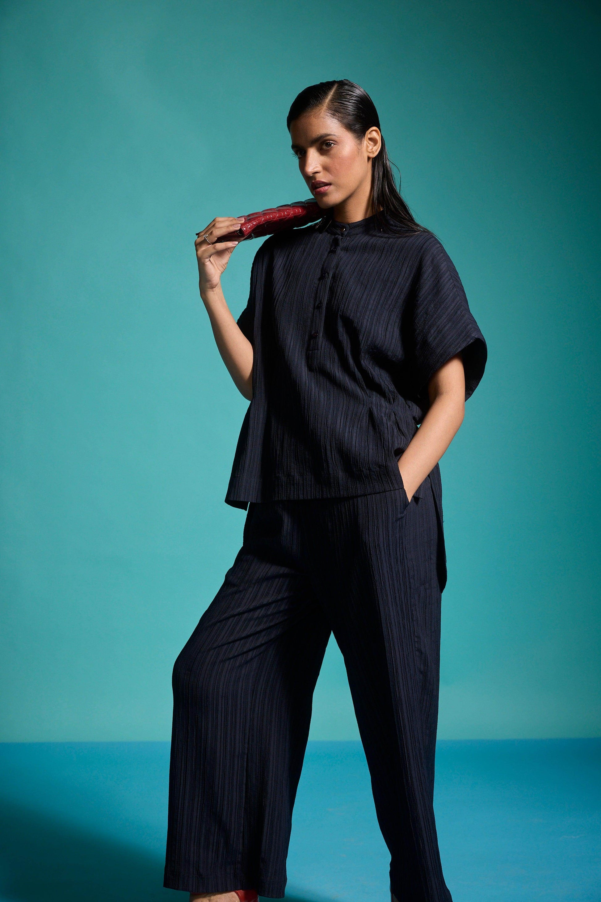 TEXTURED STRUCTURED SHIRT - dash and dot