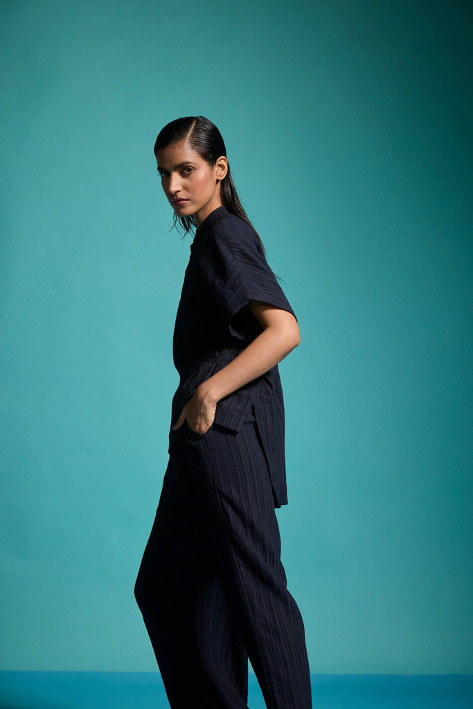 TEXTURED STRUCTURED SET - dash and dot dash and dot