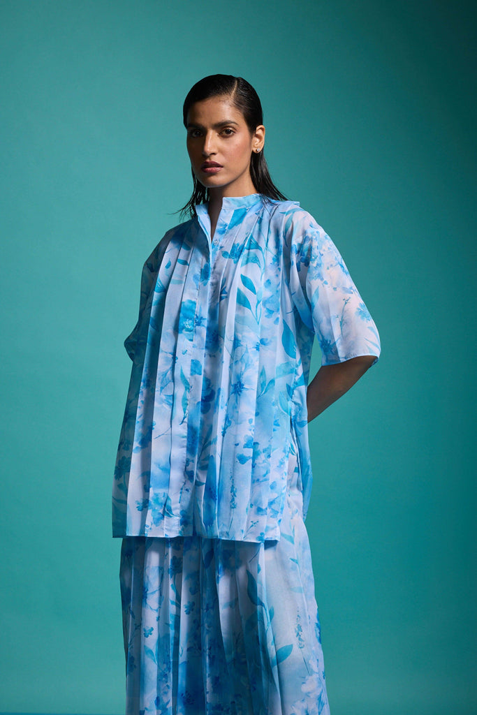 PRINTED PLEAT SET - dash and dot dash and dot