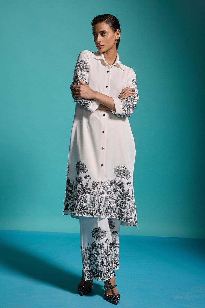 OUTLINE EMBROIDERED SET - dash and dot dash and dot