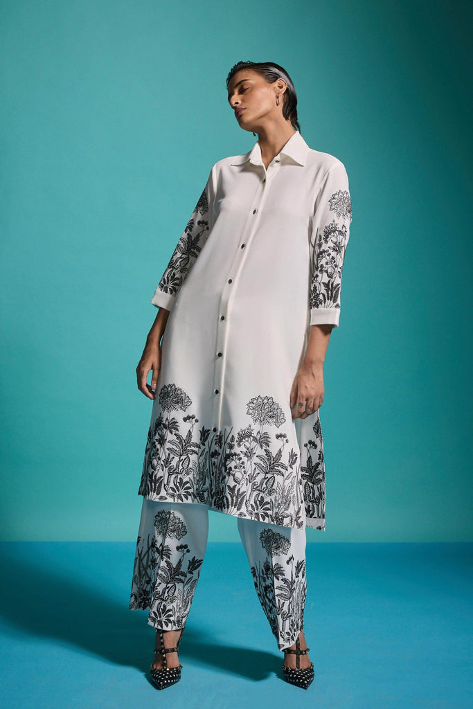 OUTLINE EMBROIDERED SHIRT - dash and dot dash and dot