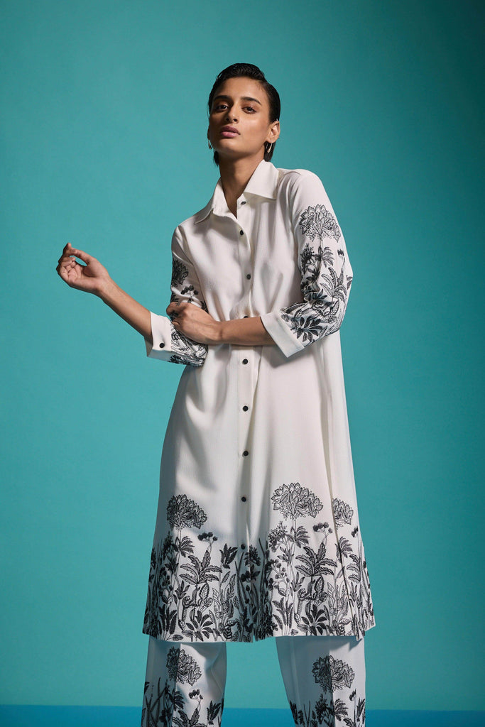 OUTLINE EMBROIDERED SHIRT - dash and dot dash and dot