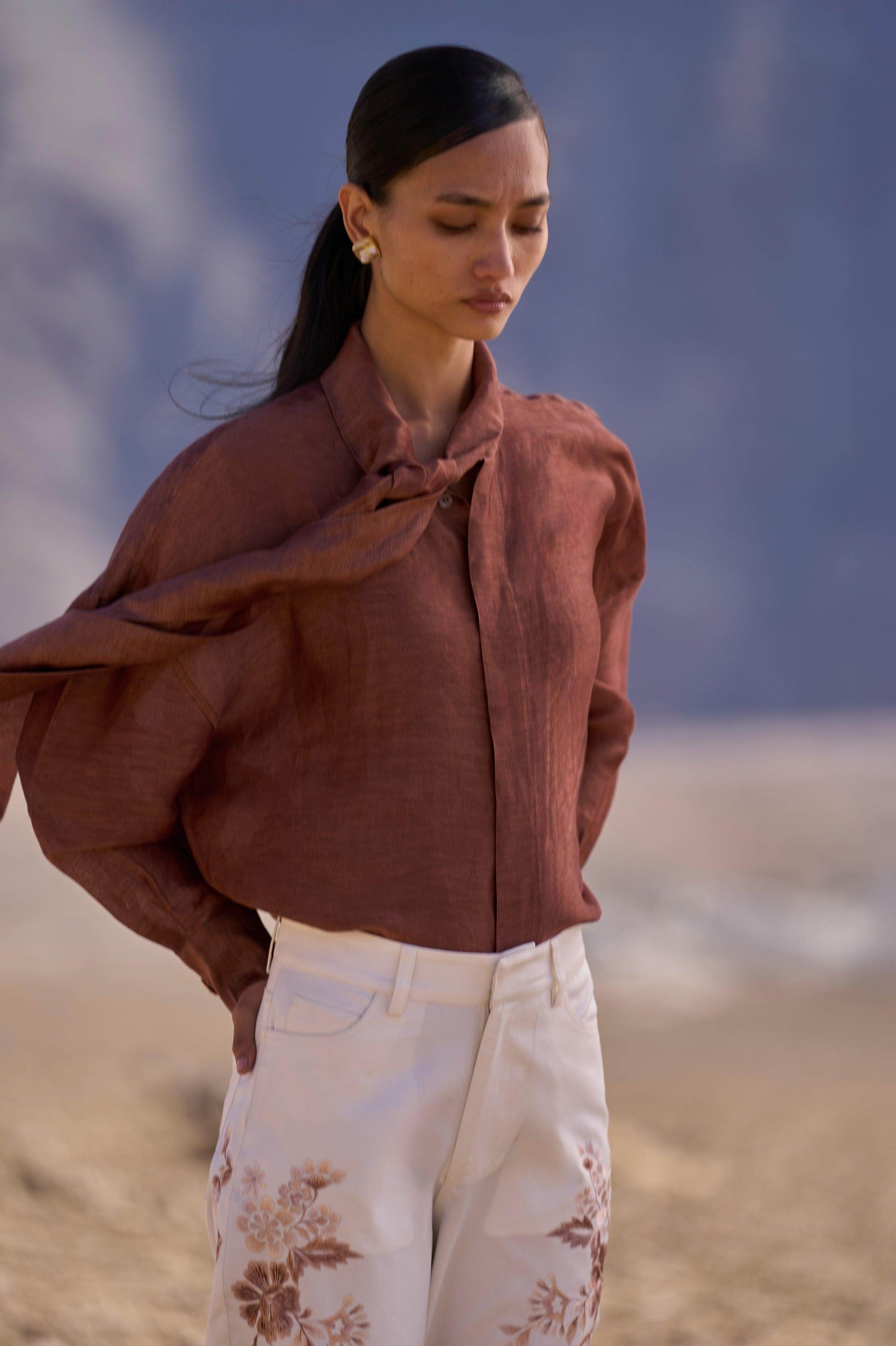 SILK-LINEN TIE-KNOT SHIRT - dash and dot