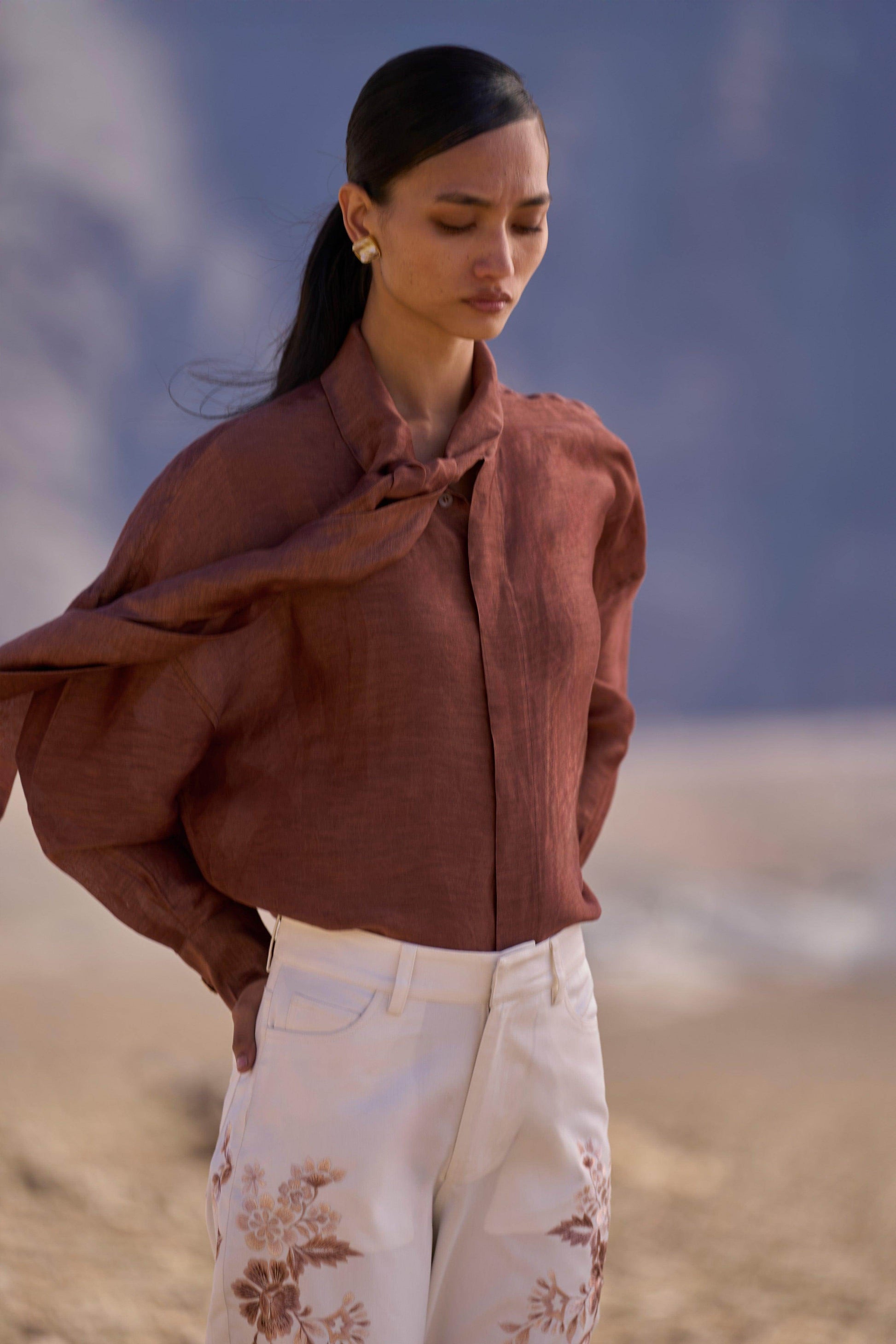 SILK-LINEN TIE-KNOT SHIRT - dash and dot