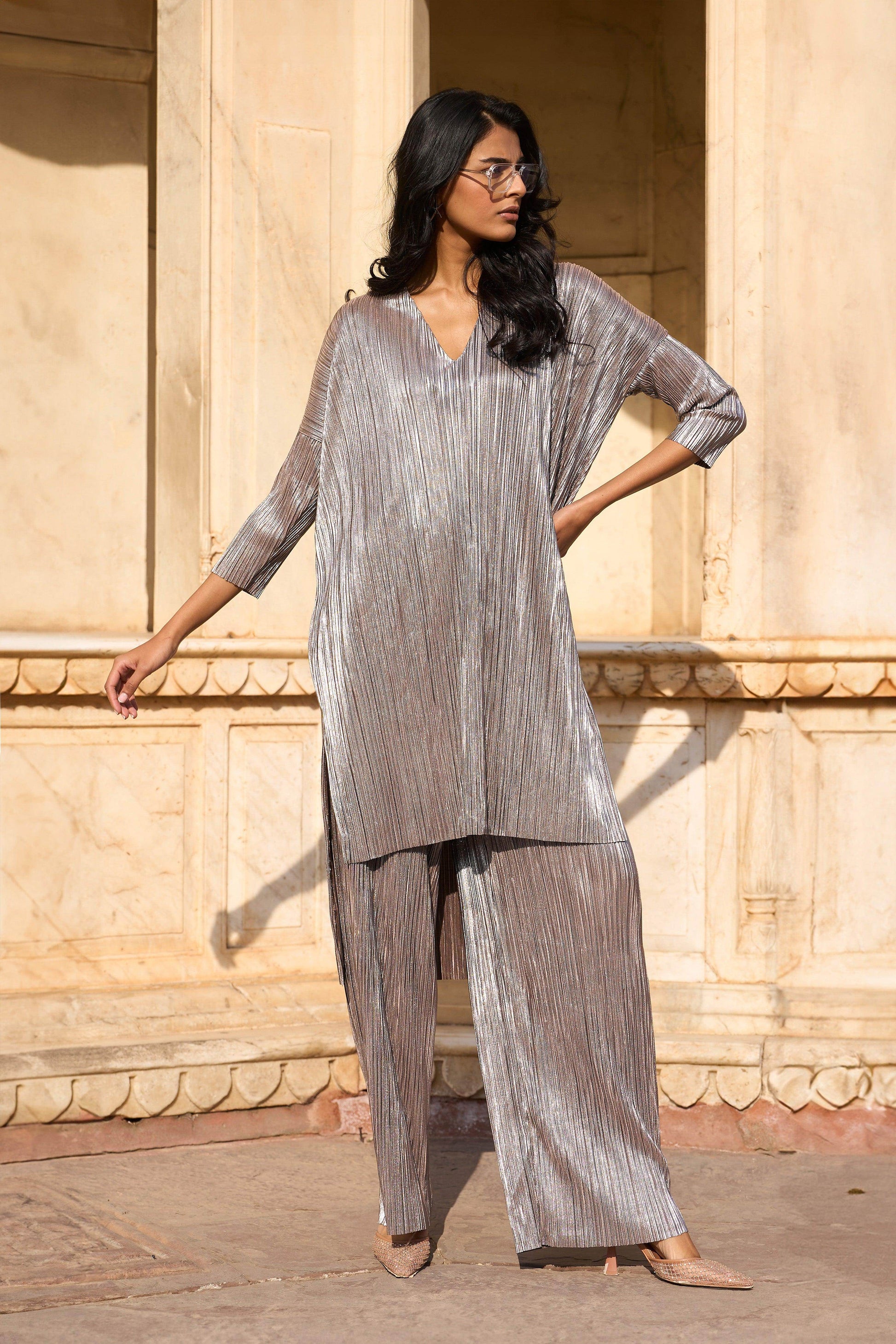 PLEATED LAMÉ PANT - dash and dot