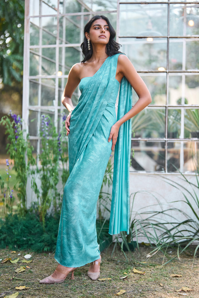 SARI DRAPE GOWN dash and dot