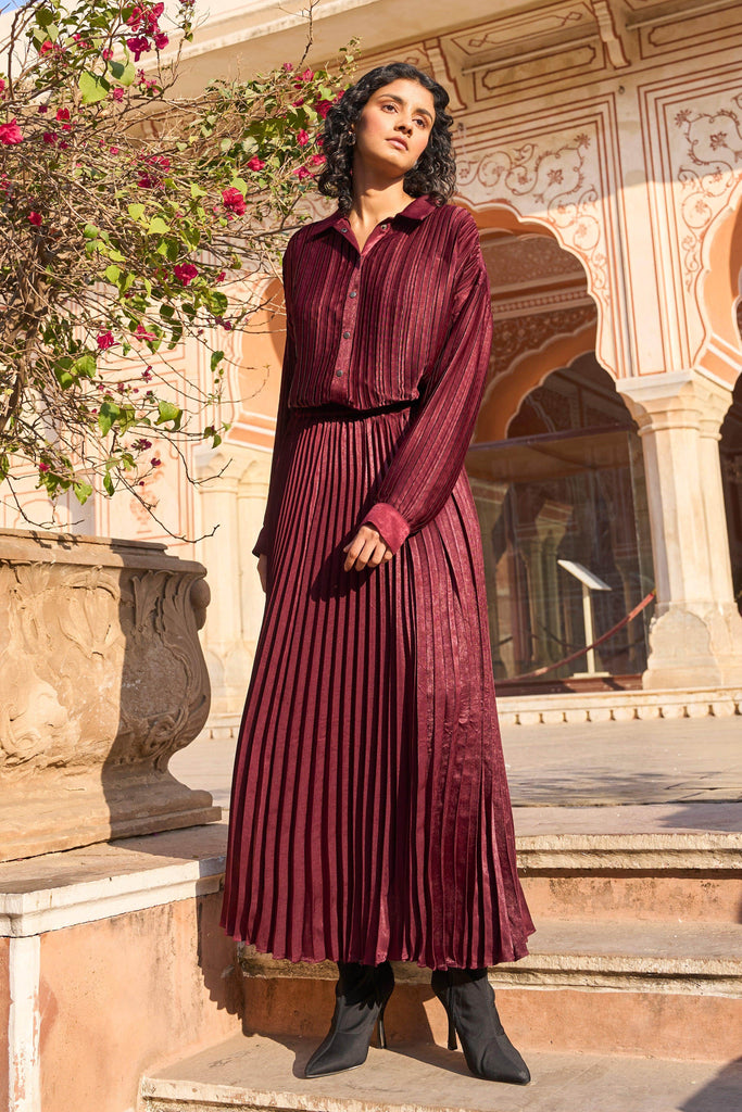 BURGUNDY PLEATED SKIRT - dash and dot dash and dot
