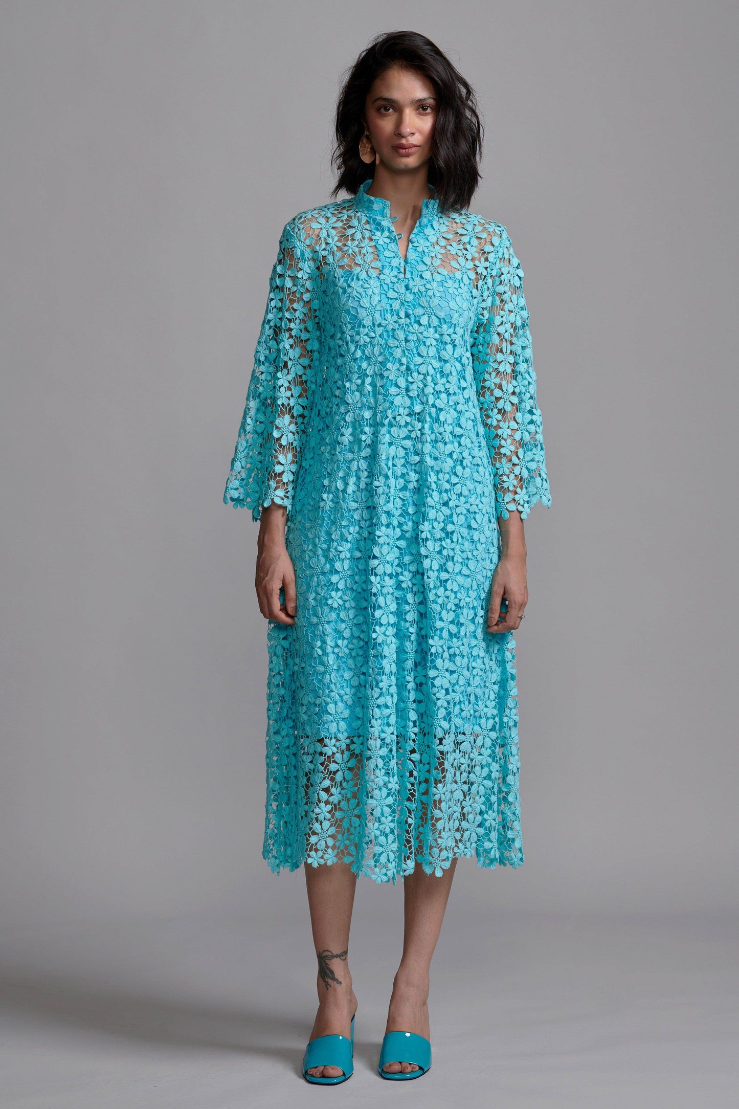 FLORAL LACE MIDI - dash and dot