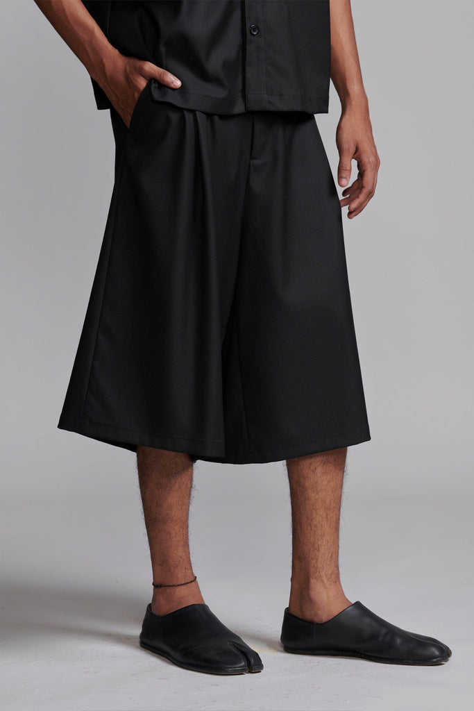 PLEATED LONG SHORTS - dash and dot dash and dot