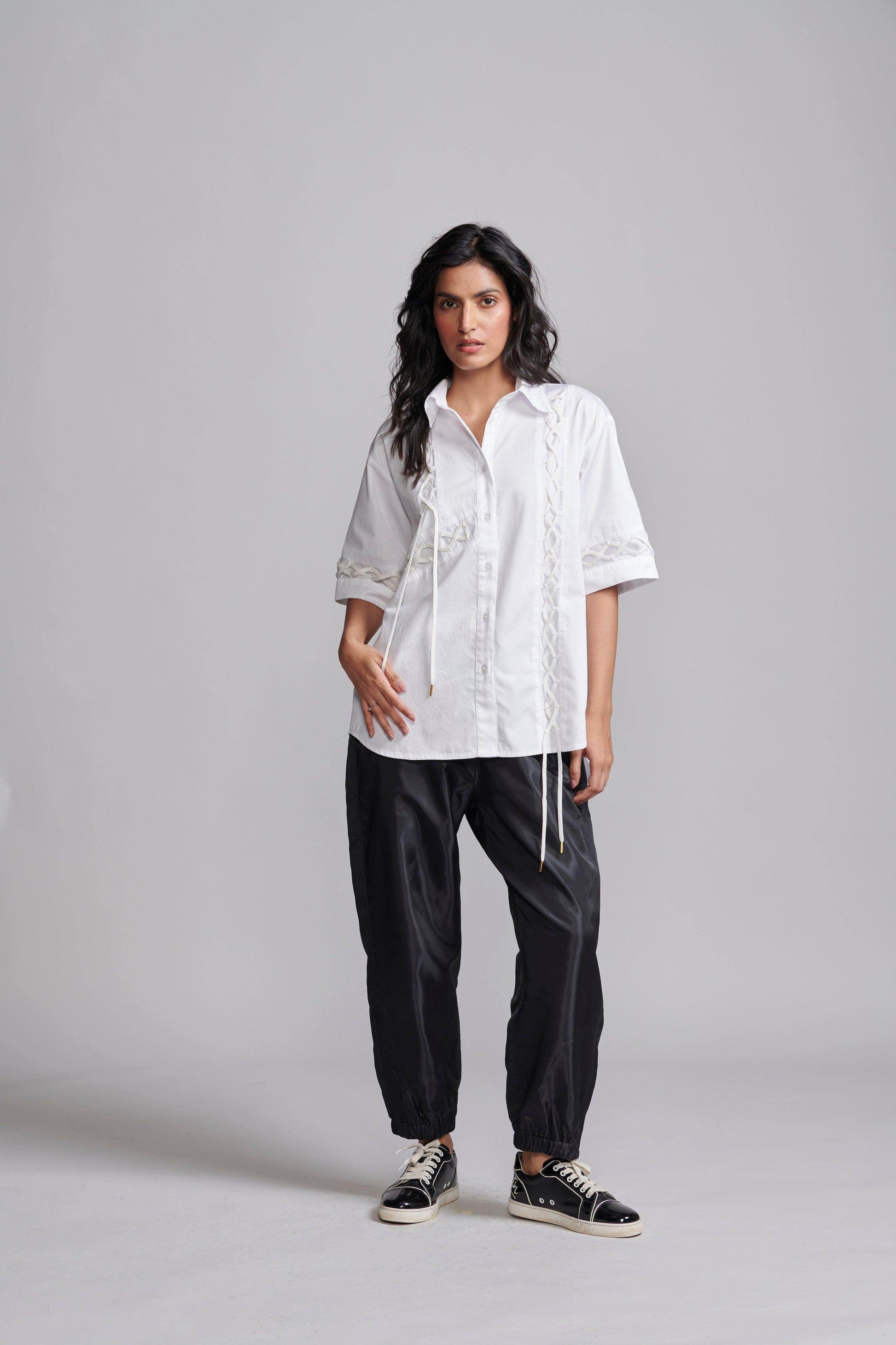 SHOELACE SHIRT - dash and dot