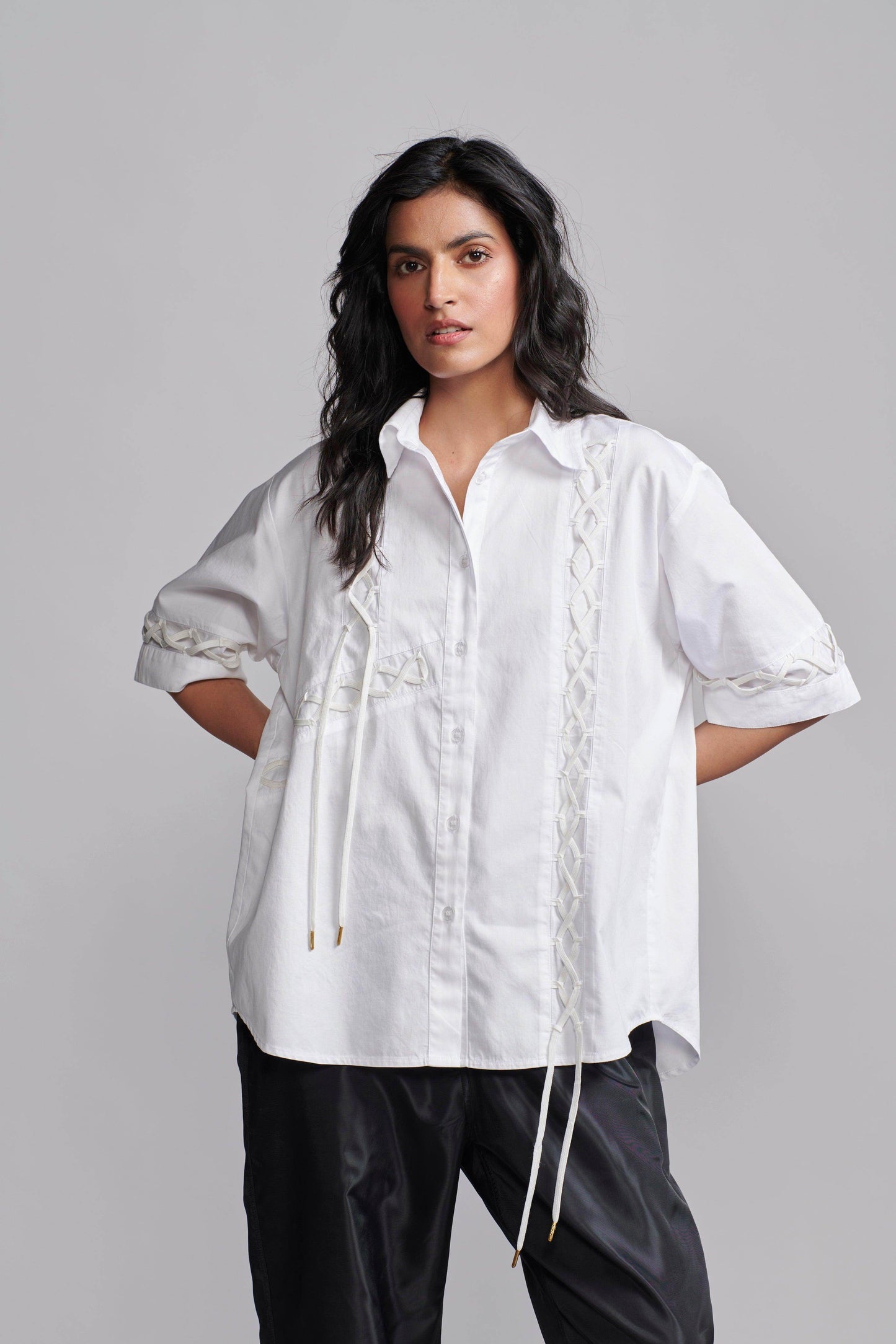 SHOELACE SHIRT - dash and dot