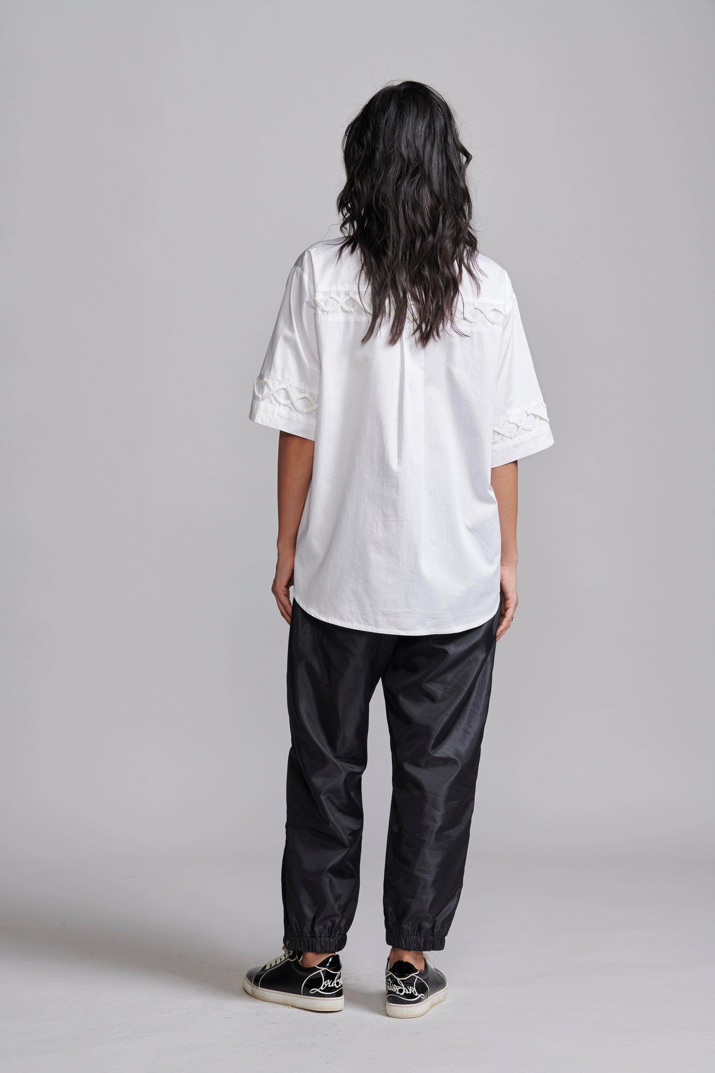 SHOELACE SHIRT - dash and dot