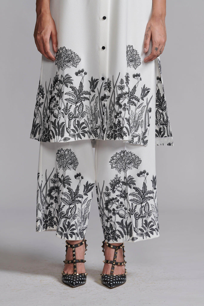 OUTLINE EMBROIDERED PANT - dash and dot dash and dot