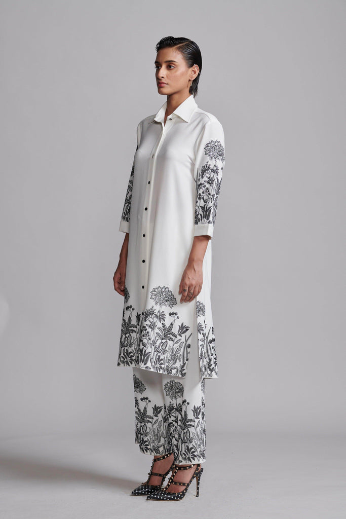 OUTLINE EMBROIDERED SHIRT - dash and dot dash and dot