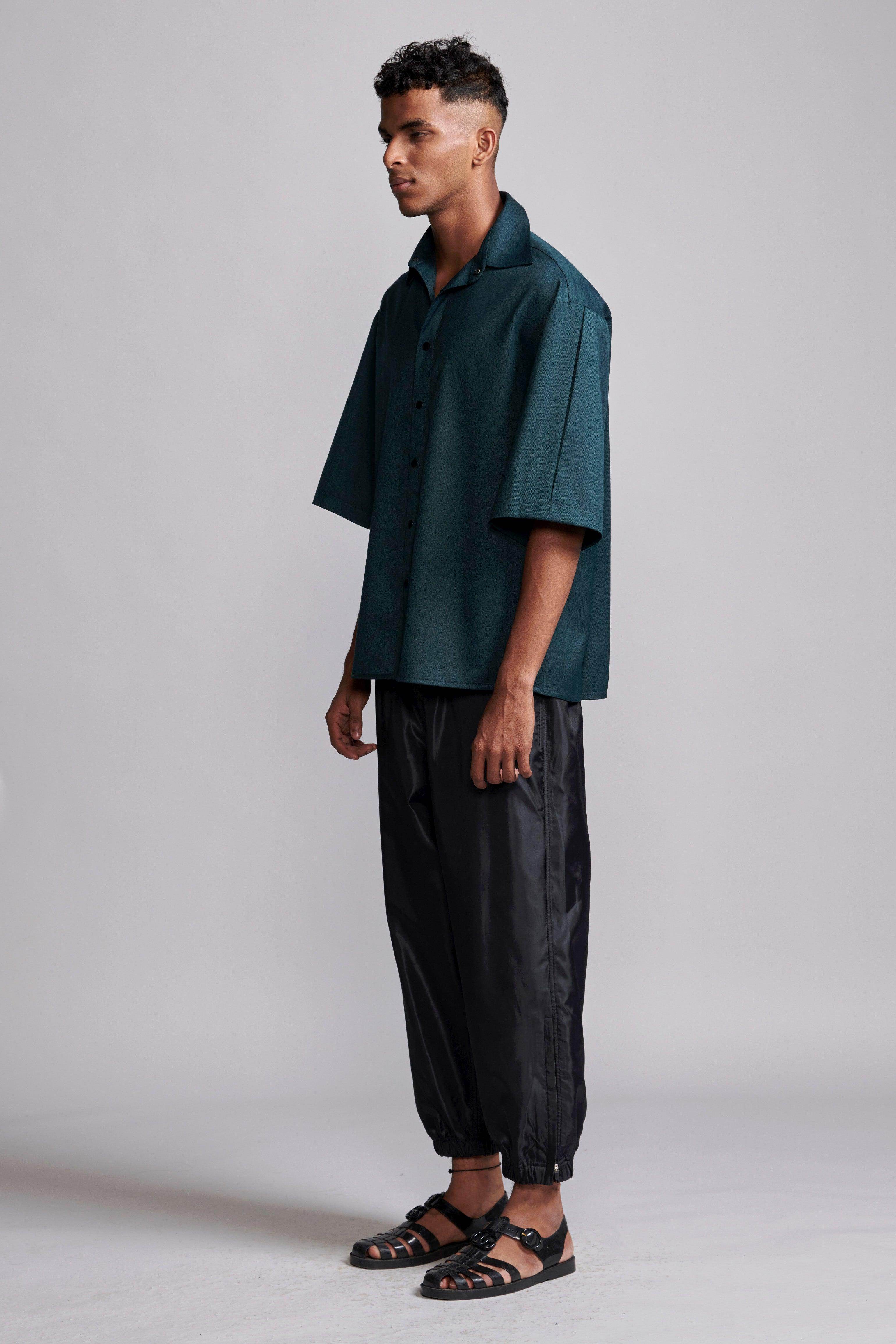 BACK BOX PLEAT SHIRT