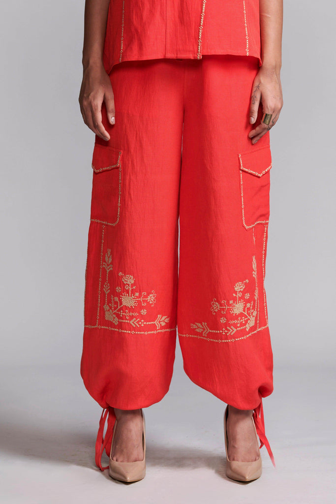 EMBROIDERED LINEN SET - dash and dot dash and dot