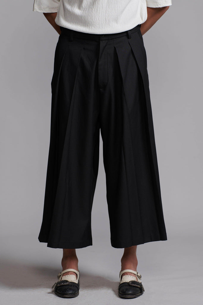 SLEEVELESS BLAZER AND PLEAT PANT SET - dash and dot dash and dot