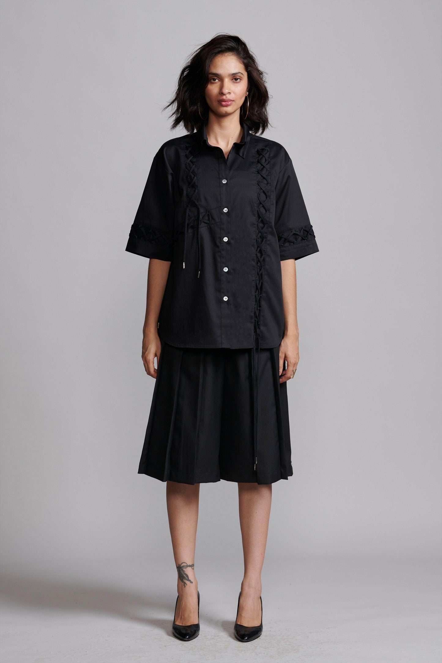 SHOELACE SHIRT - dash and dot