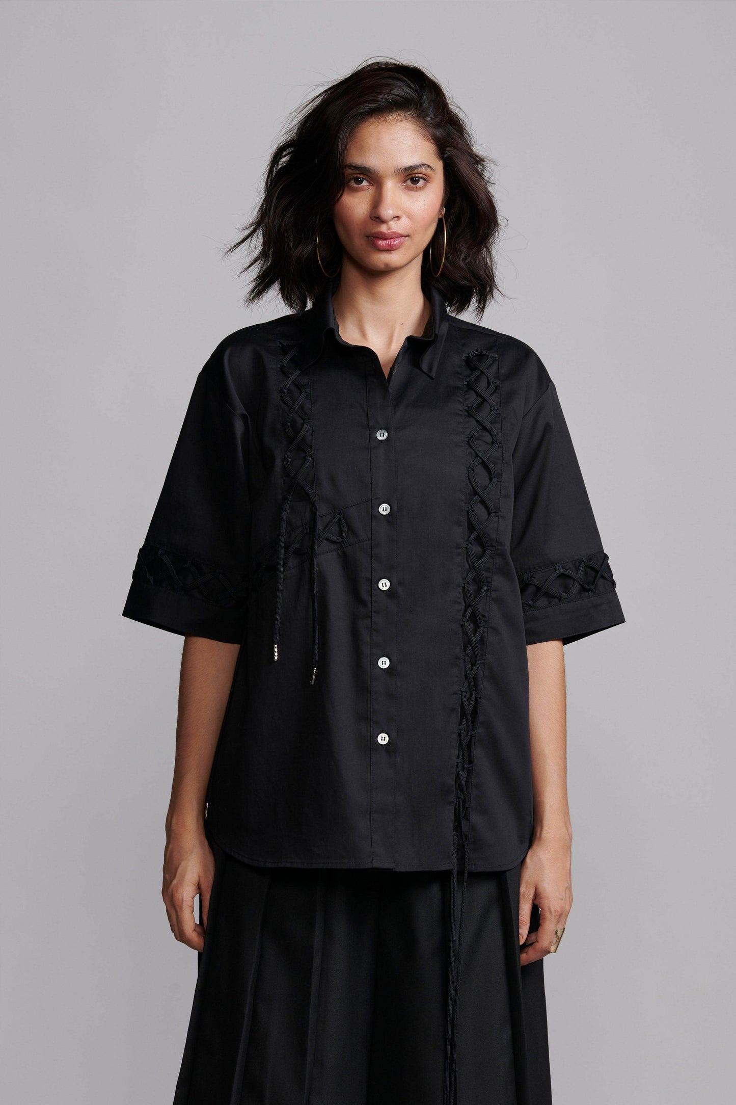 SHOELACE SHIRT - dash and dot