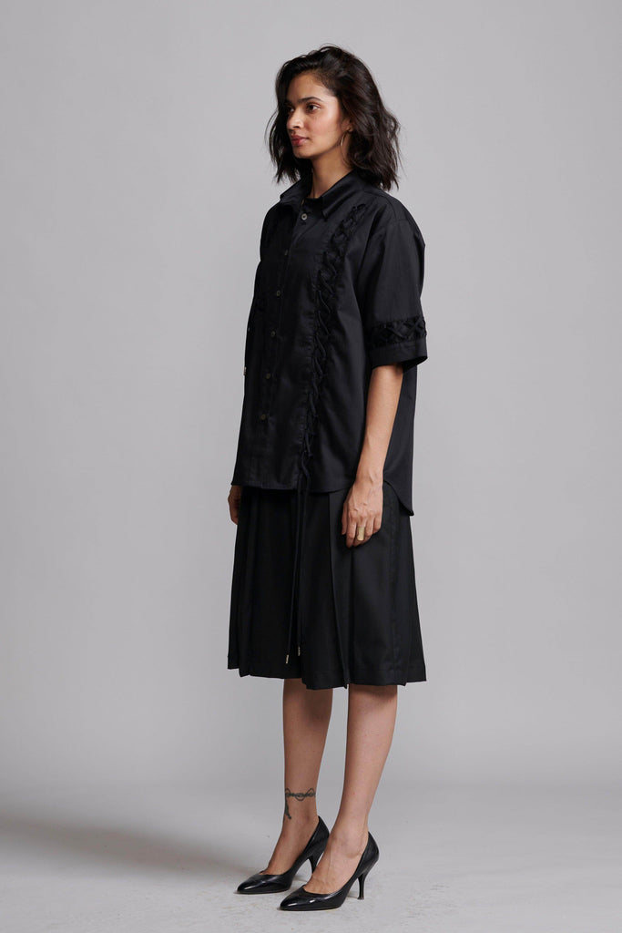 SHOELACE SHIRT - dash and dot dash and dot