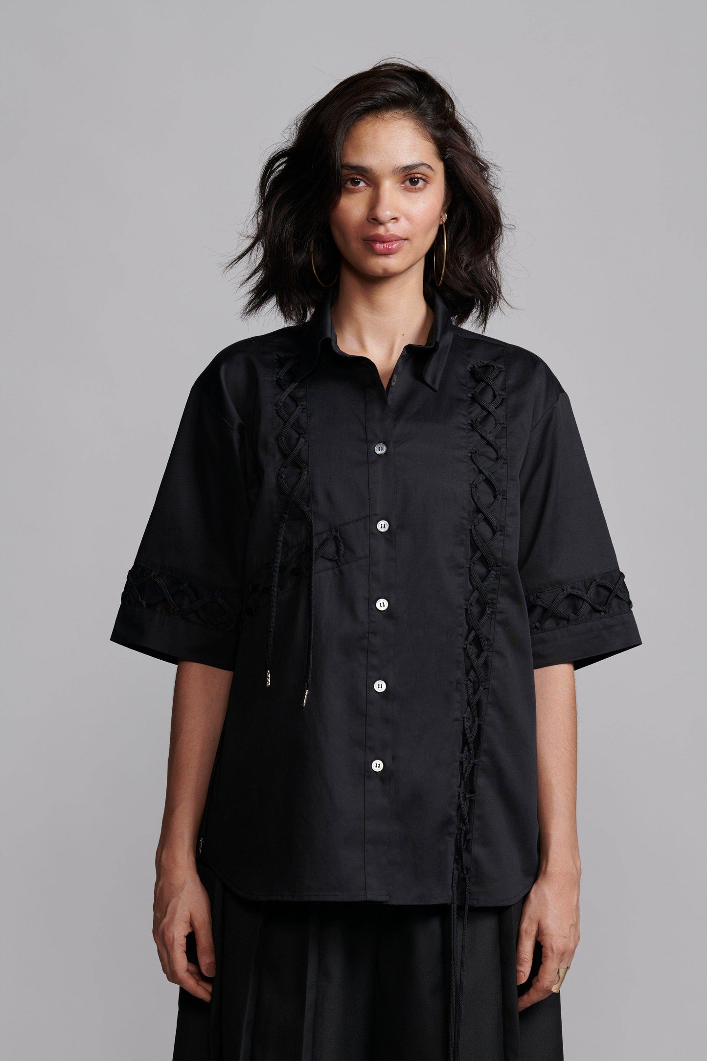 SHOELACE SHIRT - dash and dot