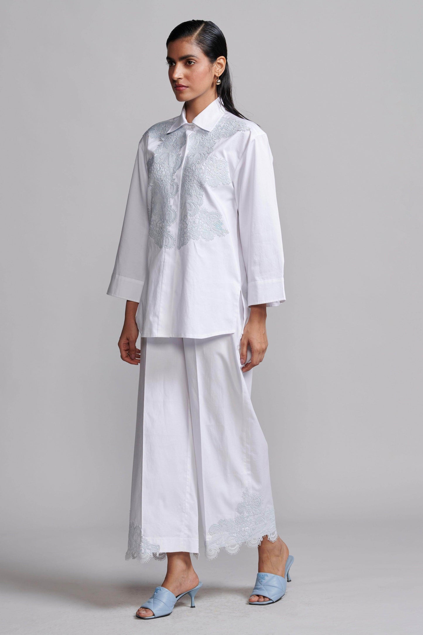 LACE APPLIQUE SHIRT - dash and dot