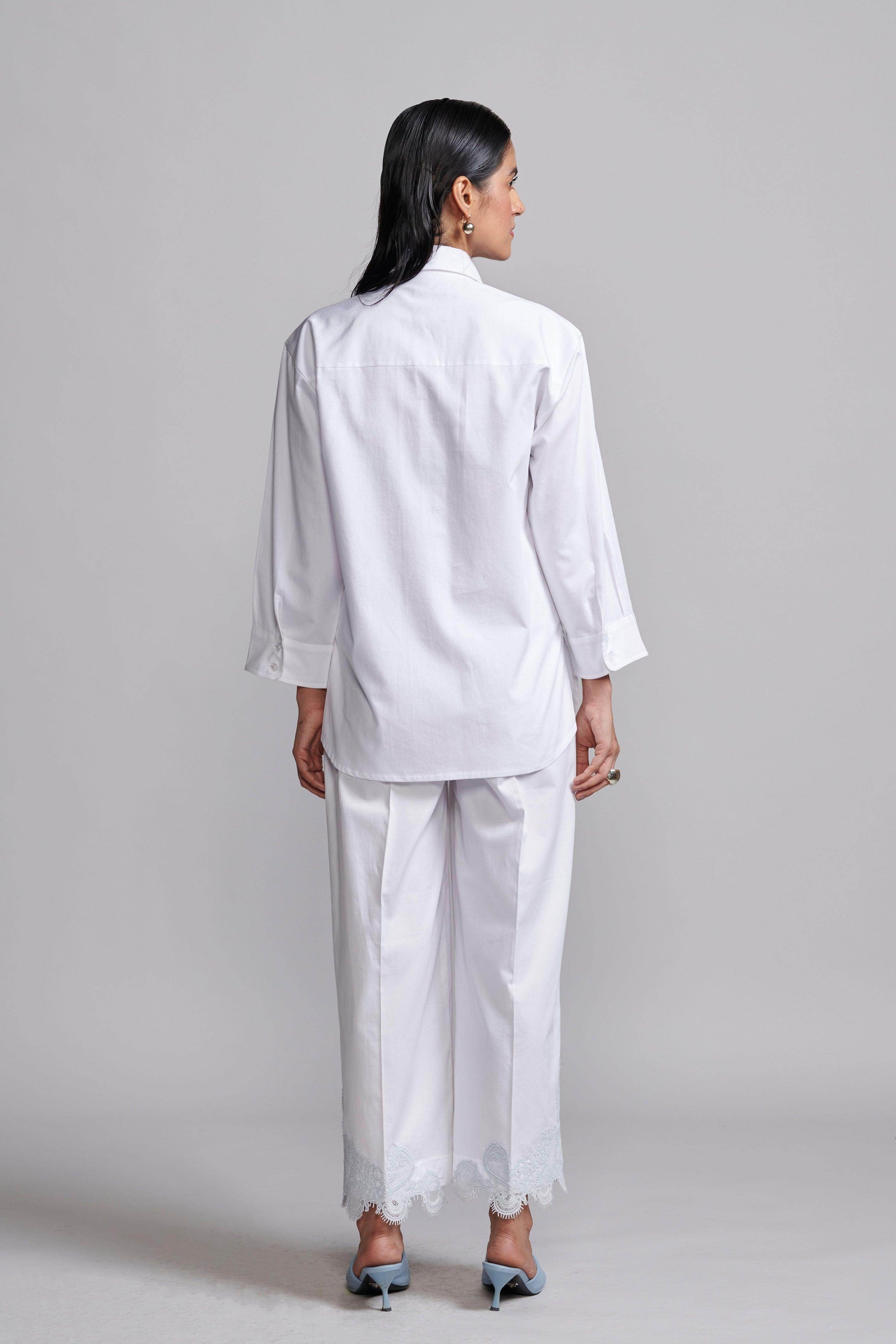 LACE APPLIQUE SHIRT - dash and dot