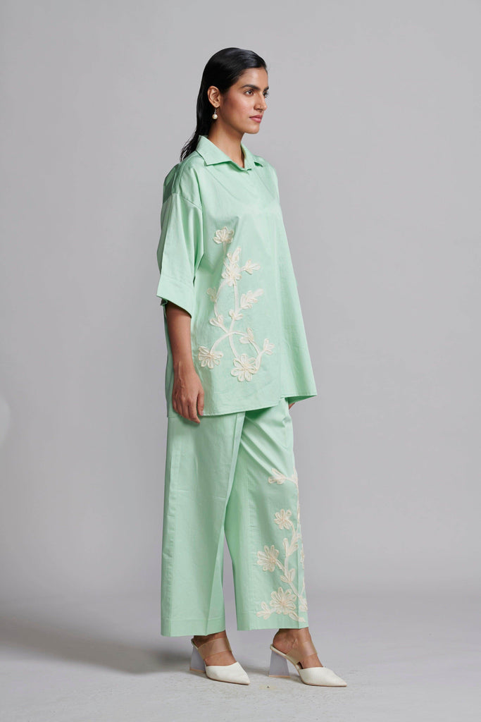 MOTIF EMBROIDERED SHIRT - dash and dot dash and dot