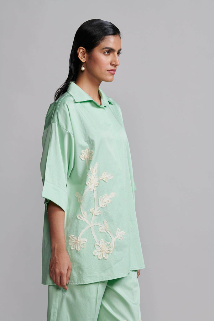 MOTIF EMBROIDERED SHIRT - dash and dot dash and dot