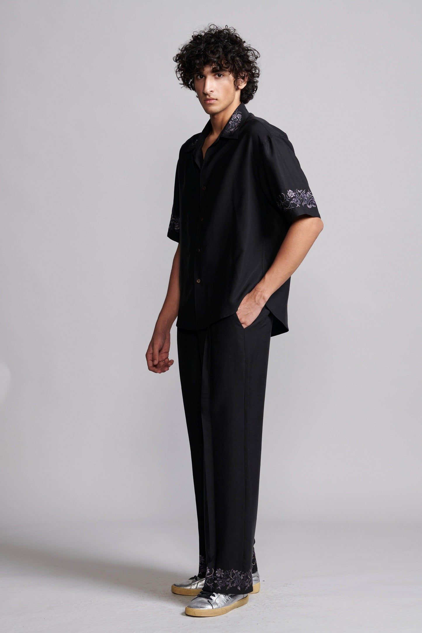 METALLIC EMBROIDERED PANT - dash and dot