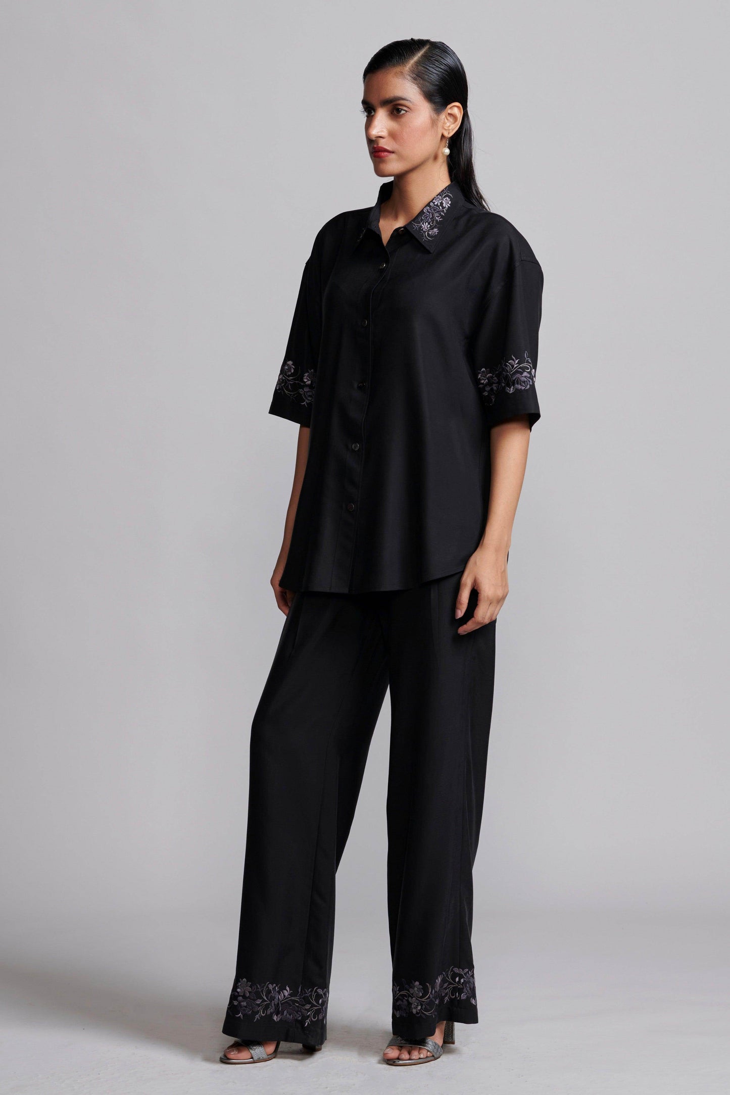 METALLIC EMBROIDERED PANT - dash and dot