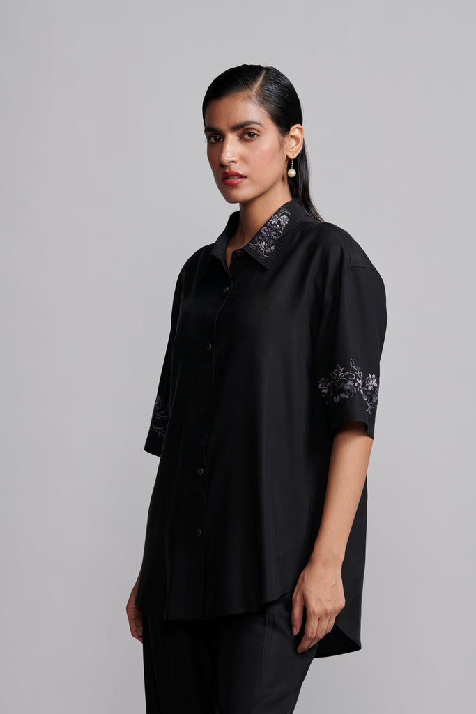 METALLIC EMBROIDERED SET - dash and dot dash and dot