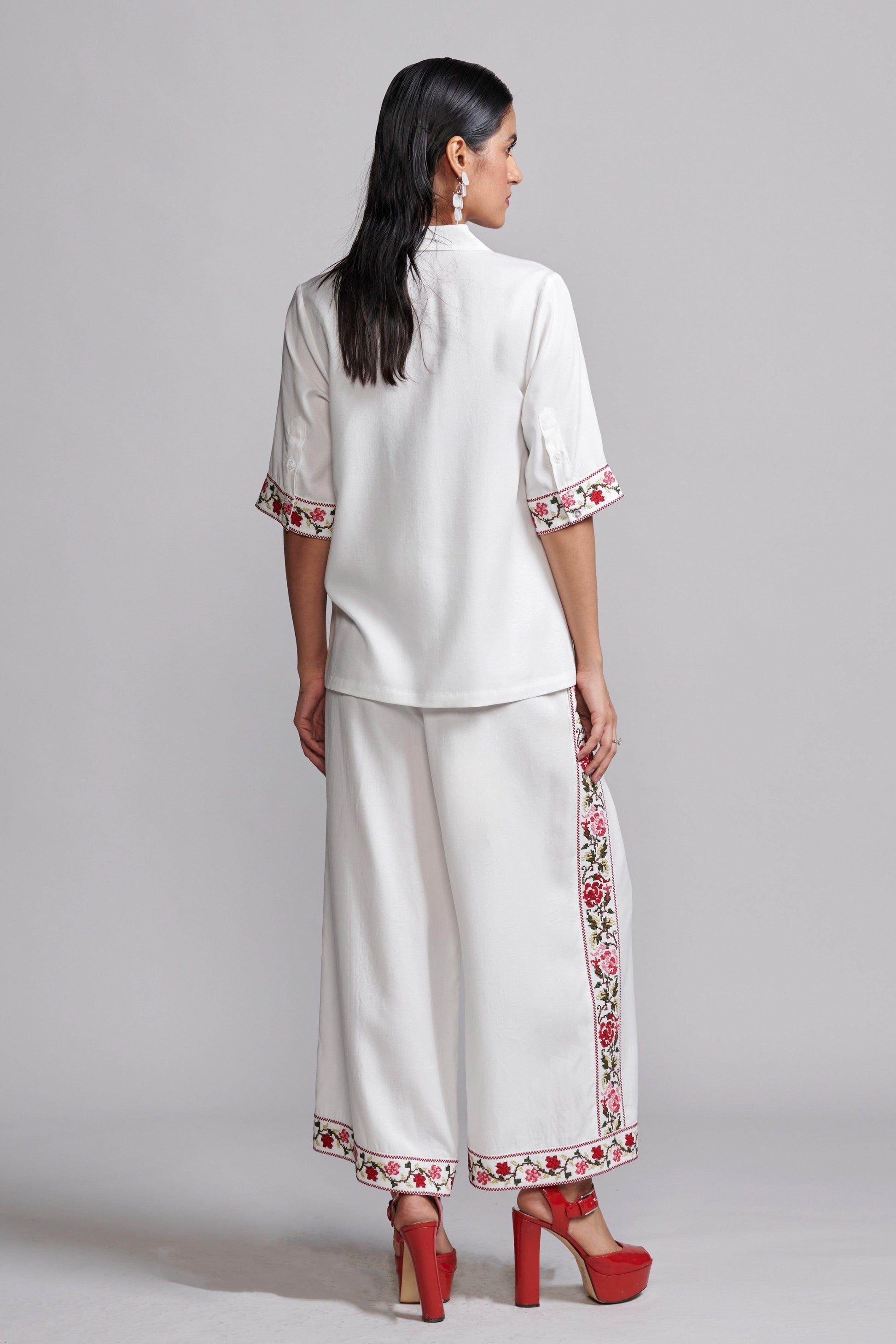 CROSS STITCH SET - dash and dot