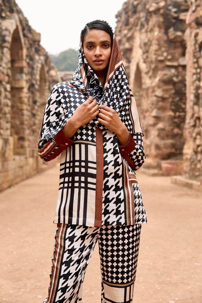 SIGNATURE PRINT SET WITH SCARF - dash and dot dash and dot