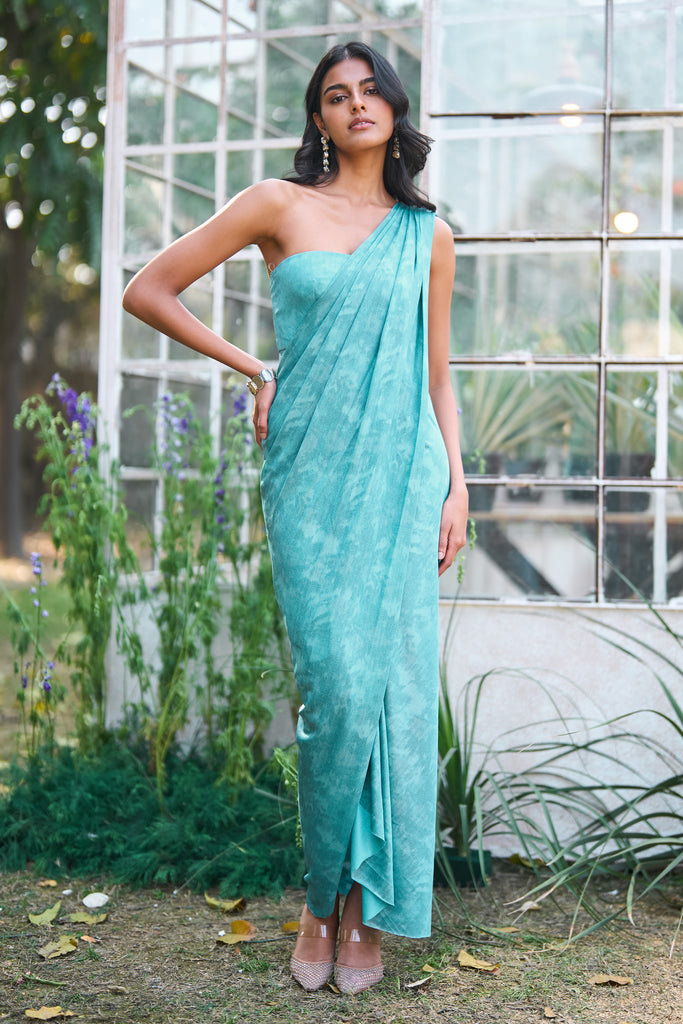 SARI DRAPE GOWN dash and dot
