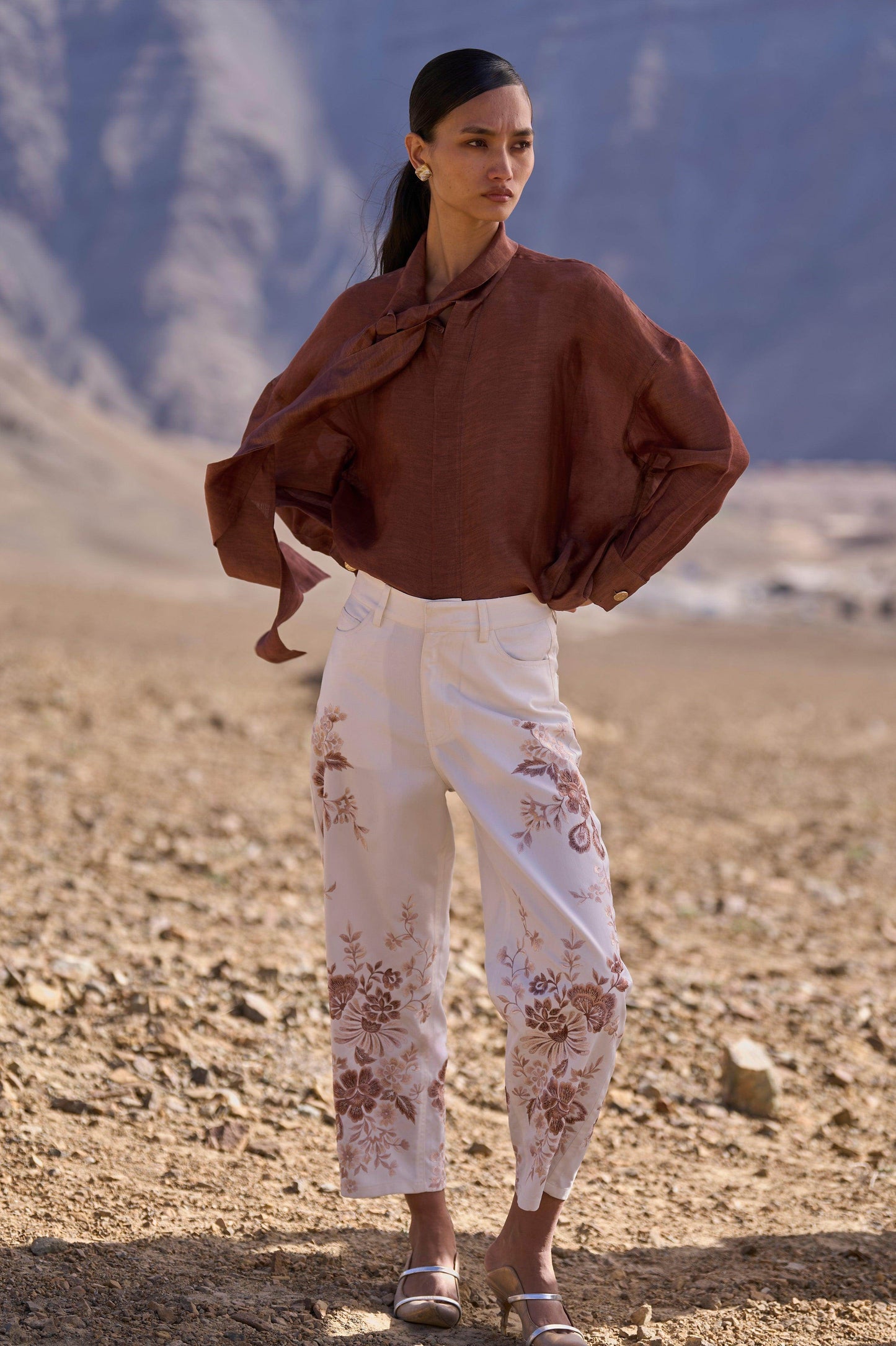 EMBROIDERED BARREL PANT - dash and dot