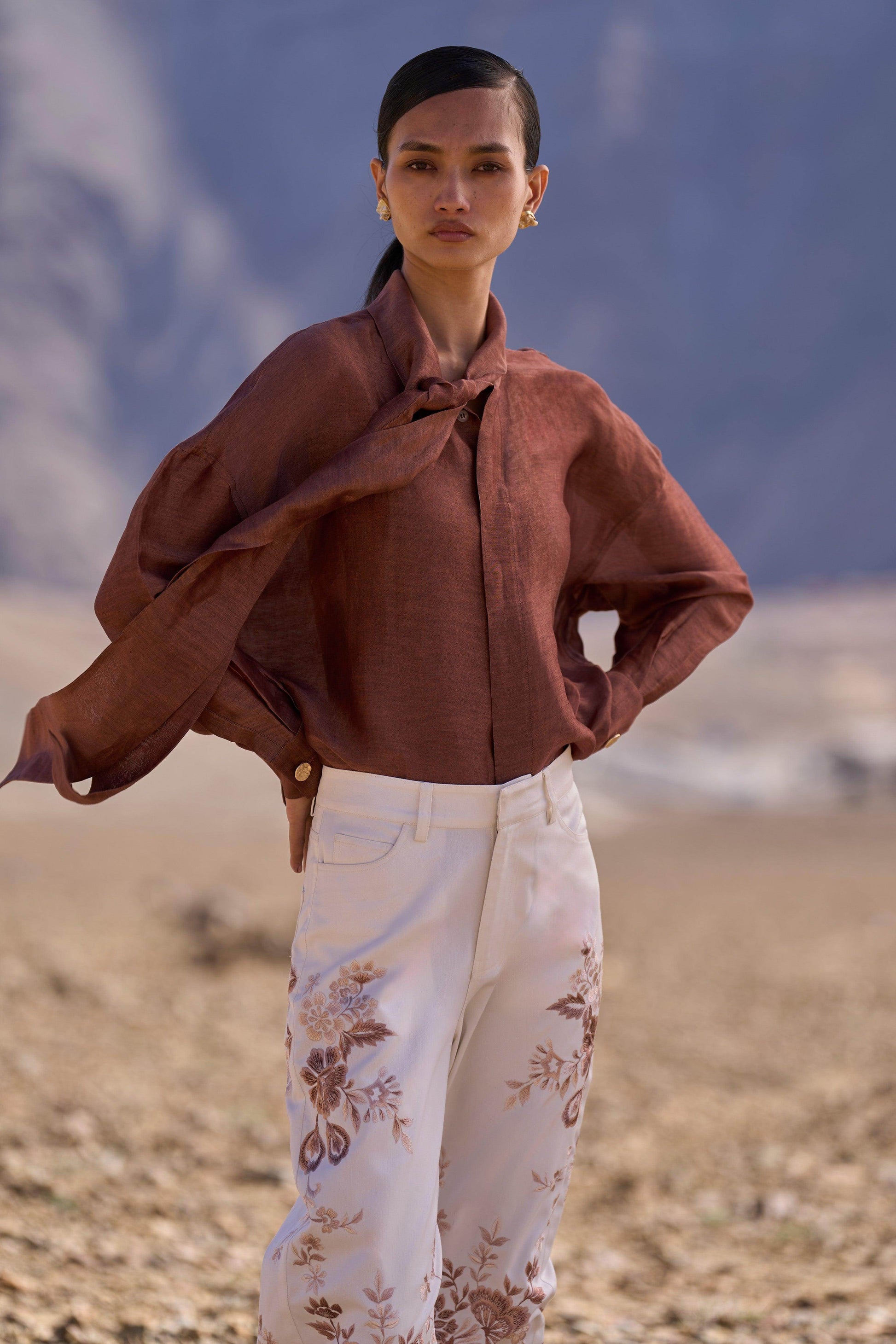 SILK-LINEN TIE-KNOT SHIRT - dash and dot